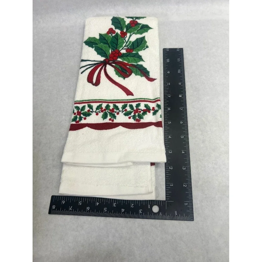 Vintage Christmas Holly Berry Red Bow White Cotton Hand Towel Holiday Decor